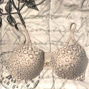 Incredible by Victoria Secret 36D Bra